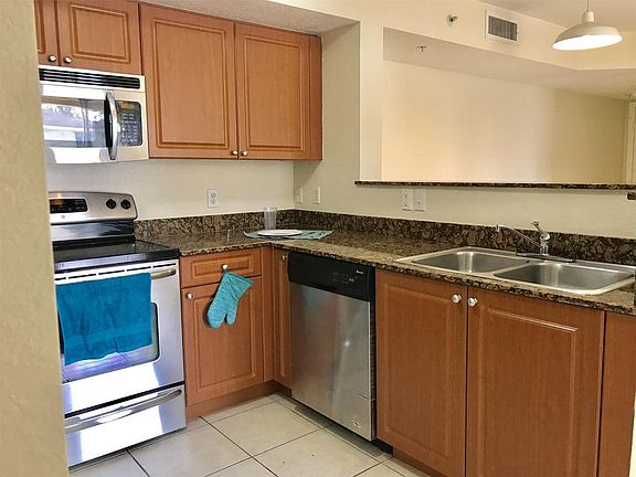 4th image of 13800 NE 3rd Ct APT 301