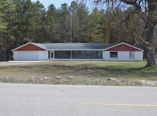 18628 180th Ave, Spring Lake, MI 49456