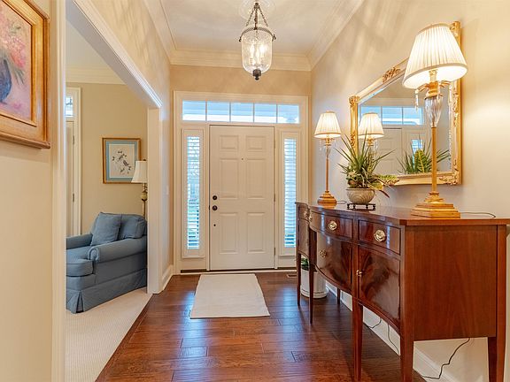 4th image of 1517 Glen Eden Ln