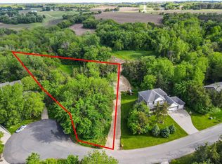 950 Cedar Point Ln SE, Oronoco, MN 55960