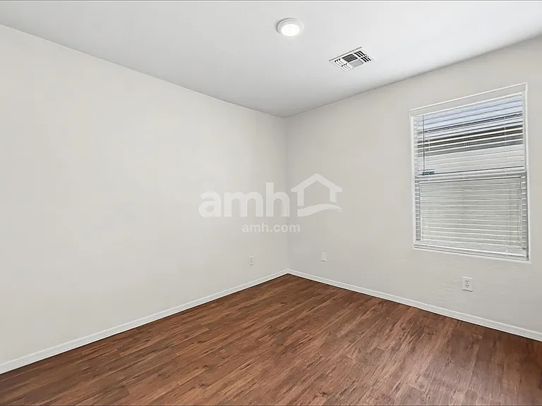 236 W Angus Rd — Photo 13