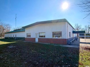 907 State Highway 14, Carmi, IL 62821