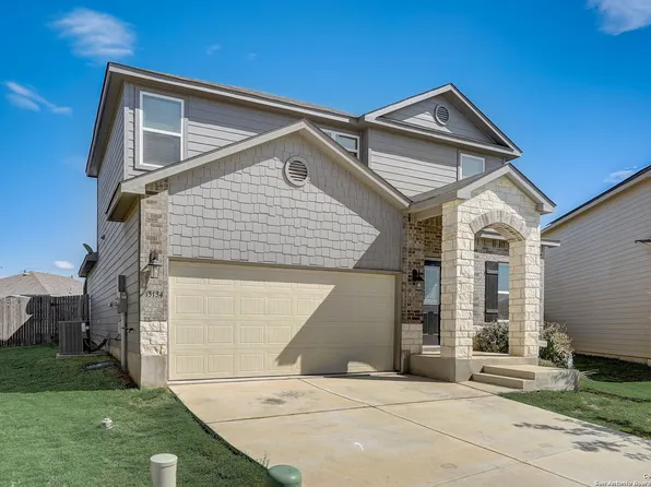 13134 Heathers Isle, St Hedwig, TX 78152