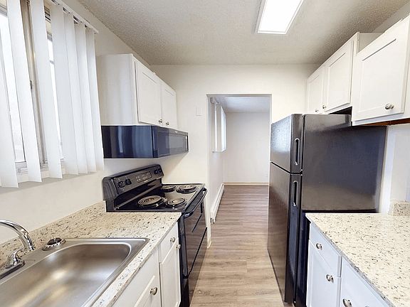 Granite-Inspired Countertops