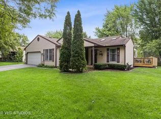 2294 Wayland Ln, Naperville, IL 60565
