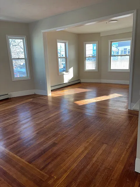 3 bed, $2,700 — Photo 1