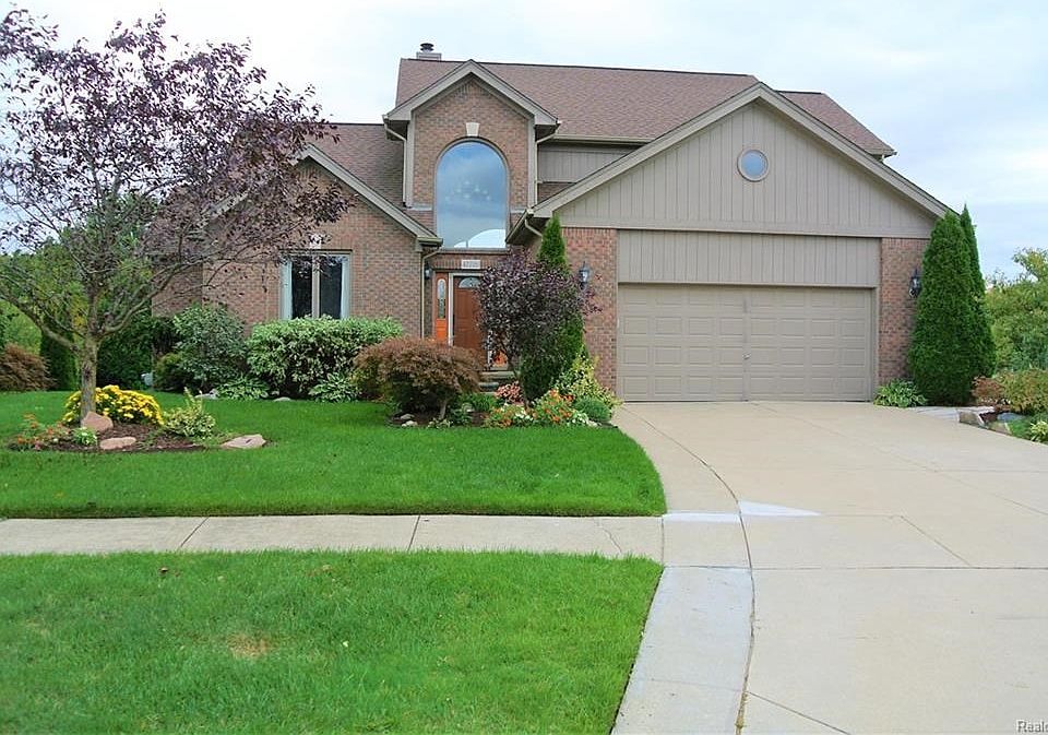1st image of 42220 Shulock Dr