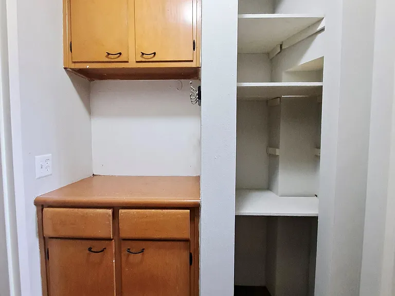 214 Place Apartments — Photo 46