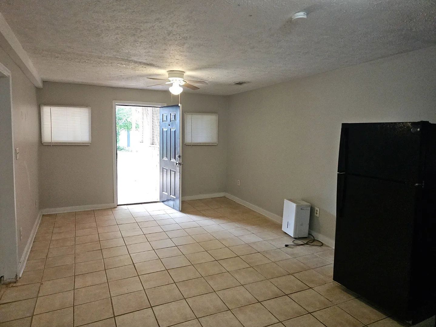 422 Meriwether Street, Unit 4 - 4 — Photo 3