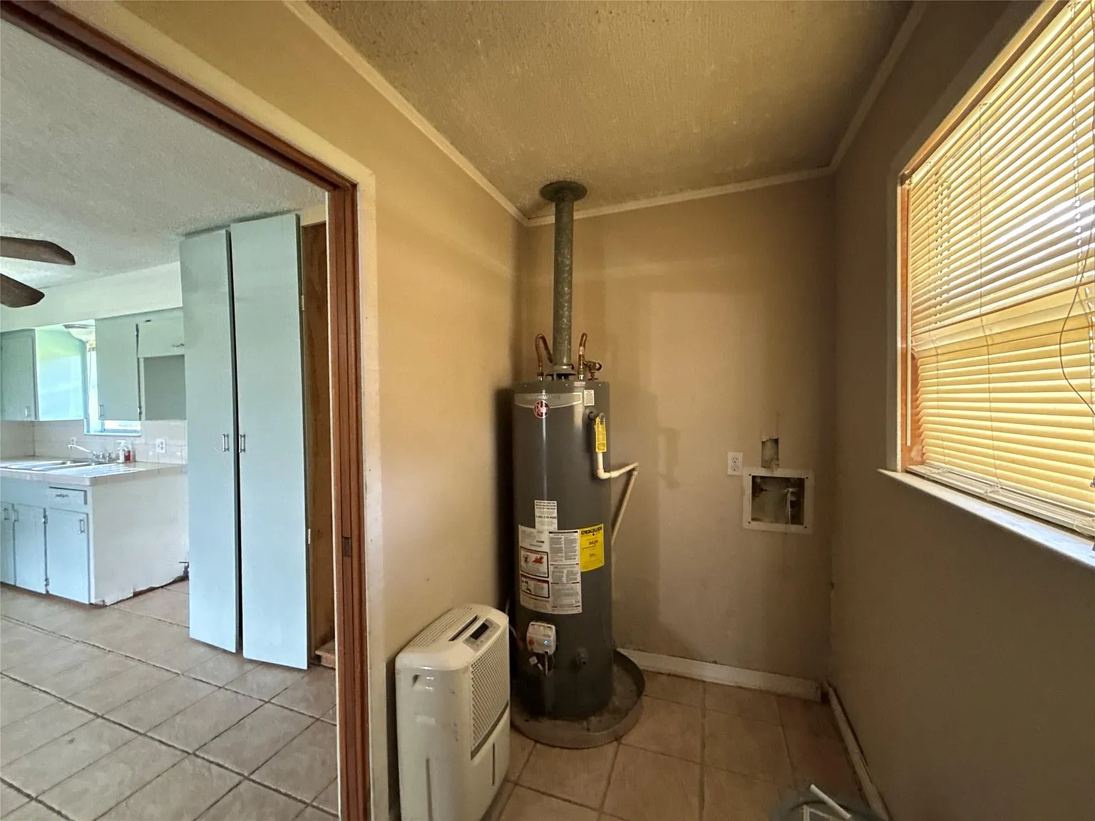 2 bed, 1340 sqft, $1,350 — Photo 4