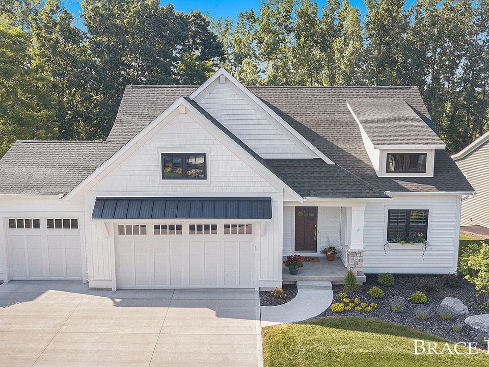 1st image of 4497 Ashford Dr NE