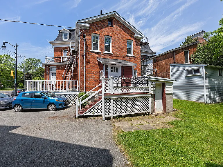 125 King St E — Photo 5