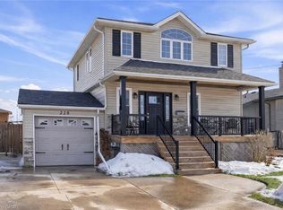 228 Green Rd, Hamilton, ON L8E 2A5