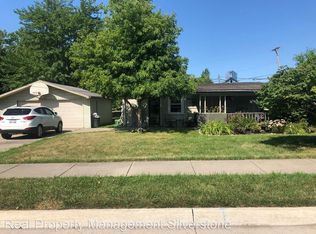 21104 Masonic Blvd, Saint Clair Shores, MI