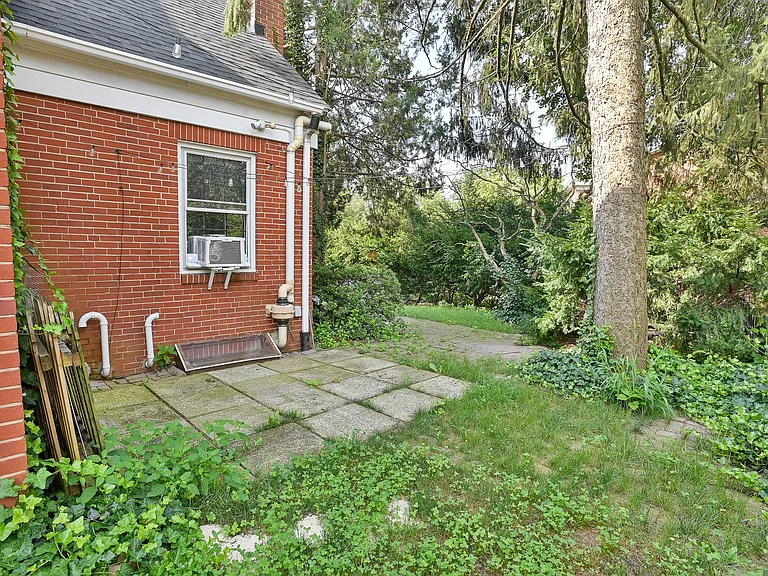 2302 Rudy Rd — Photo 41
