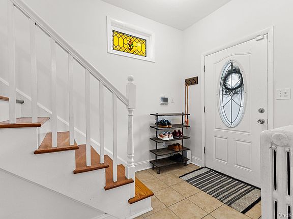 4th image of 308 Mayflower Avenue