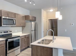 10985 116th Ave UNIT 104, Pleasant Prairie, WI 53158