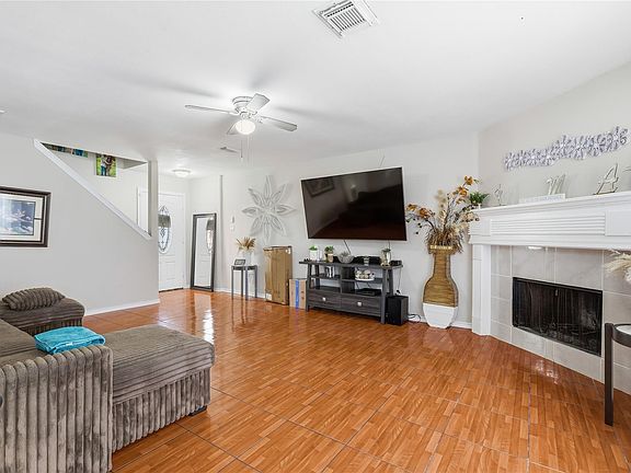 4th image of 17502 Wild Willow Ln
