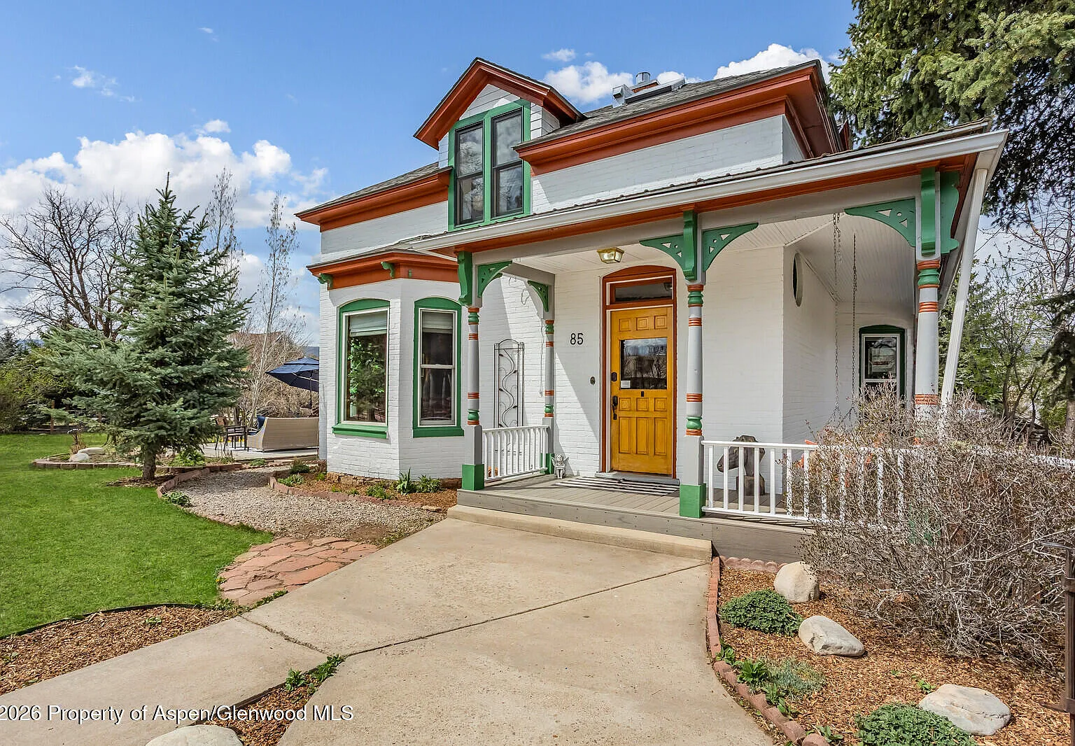 4 bed, 2956 sqft, $18,000 — Photo 1