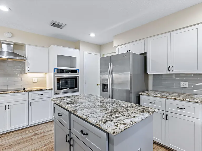 10735 Kitty Brook Dr — Photo 13