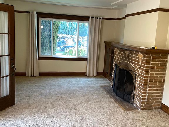 Living room with fireplace