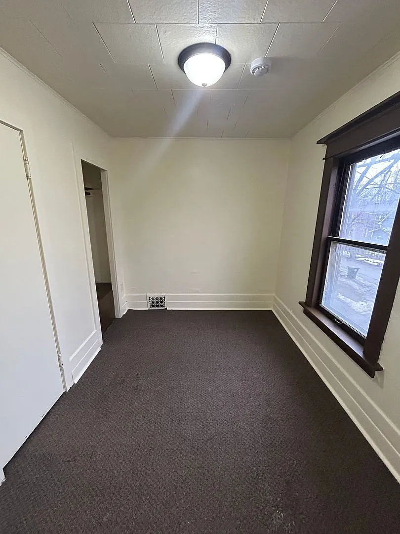 Sunnyside Multi-Family — Photo 3