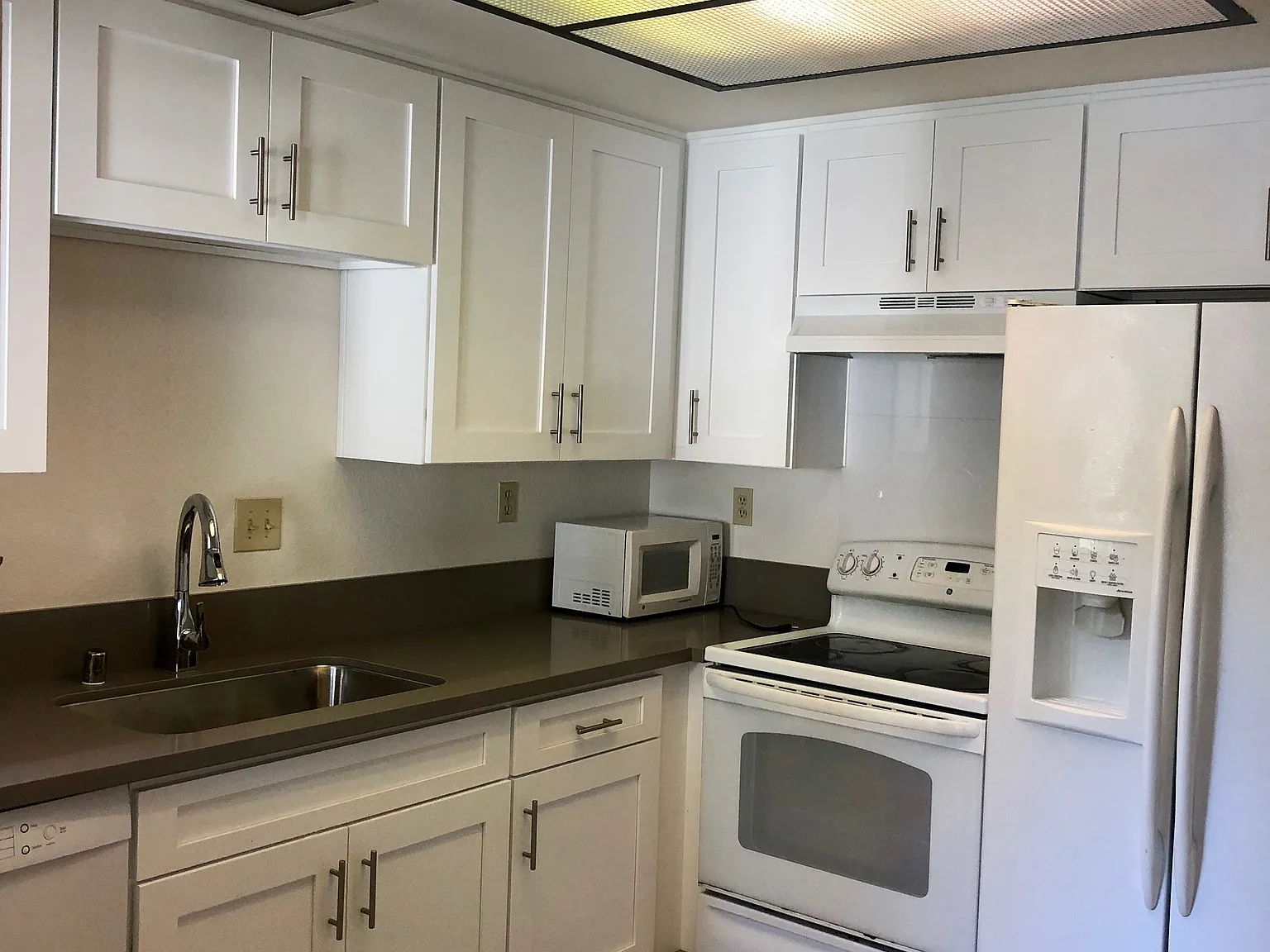 2 bed, 912 sqft, $1,400 — Photo 4