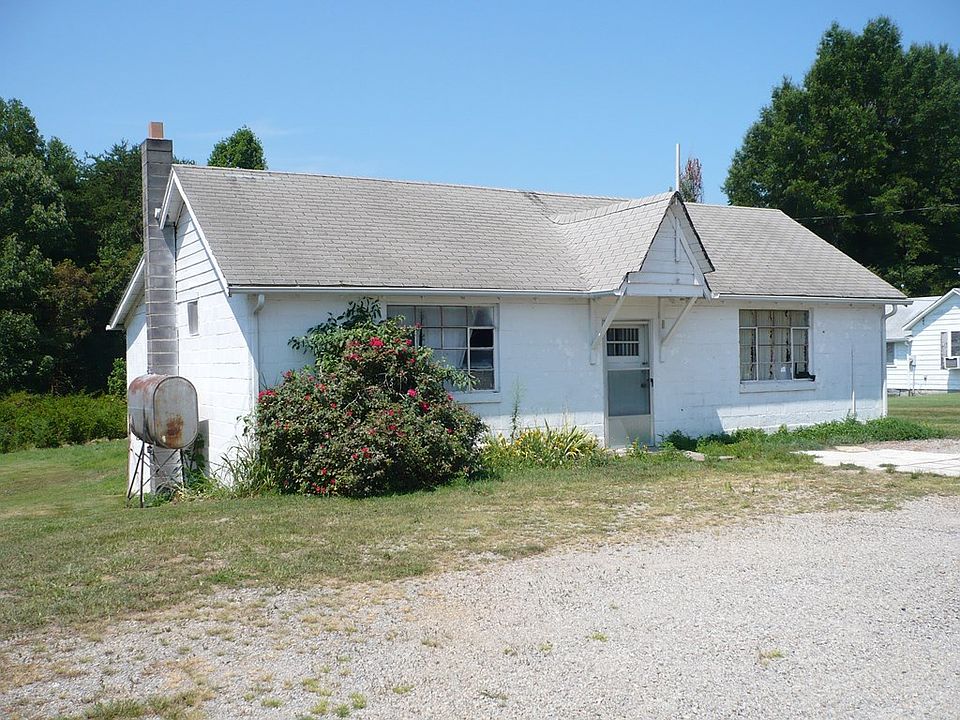 2nd image of 15765 Franklin Tpke