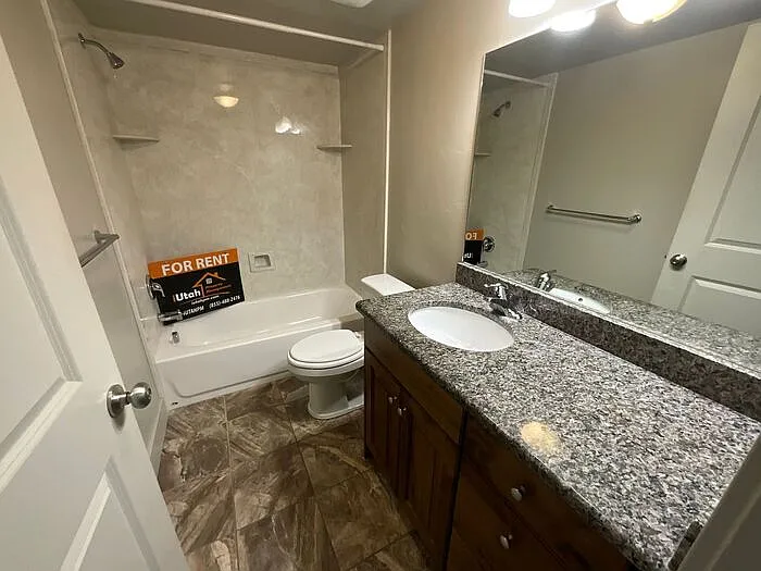 180 E 125 N #4 — Photo 14
