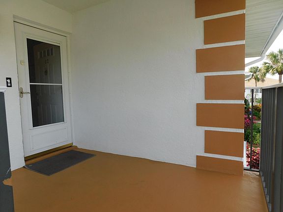 4th image of 1219 S Lakes End Drive #D-2