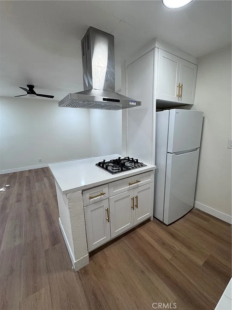 2 bed, 620 sqft, $2,550 — Photo 3