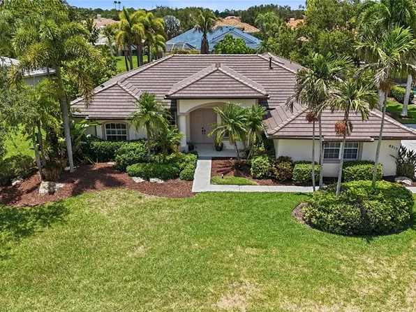 8315 Deerbrook Cir, Sarasota, FL 34238