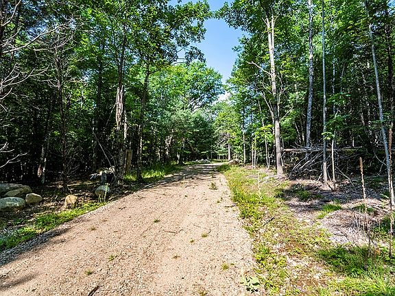5th image of 23 Ausable Run Ln