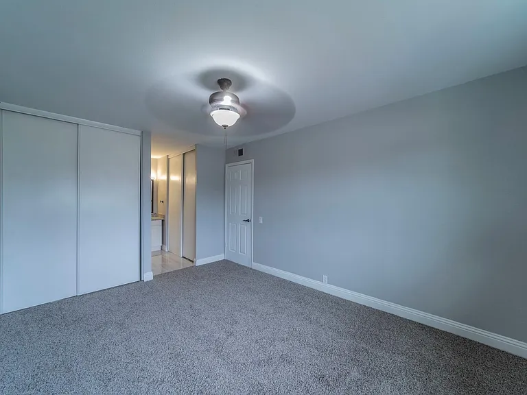 2717 Stonehaven Ct — Photo 18