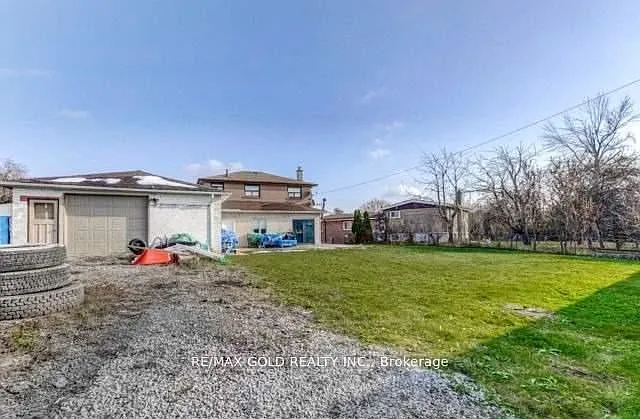 6 Monaco Ct — Photo 31
