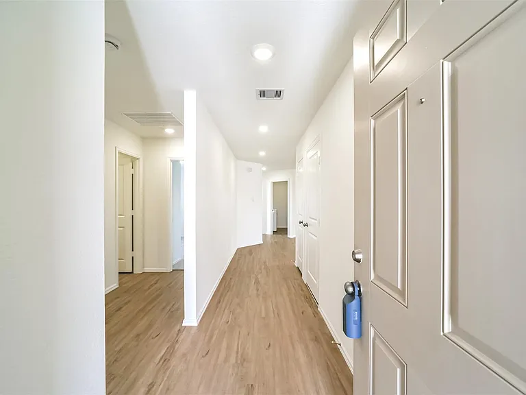 5227 Sunvalley Bend Dr — Photo 5