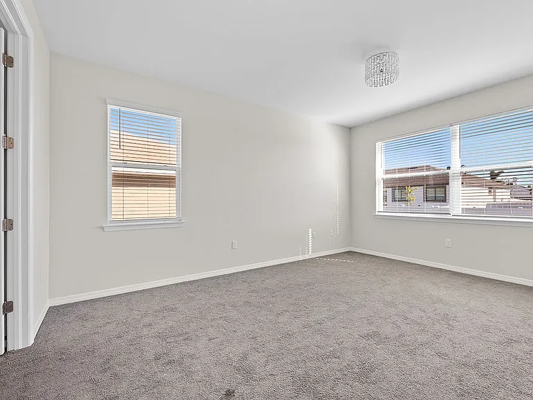 133 SW 37th Ave — Photo 19