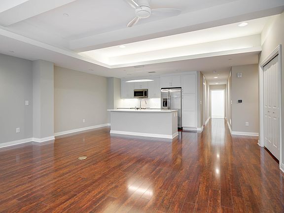 4th image of 110 E Michigan Ave #401