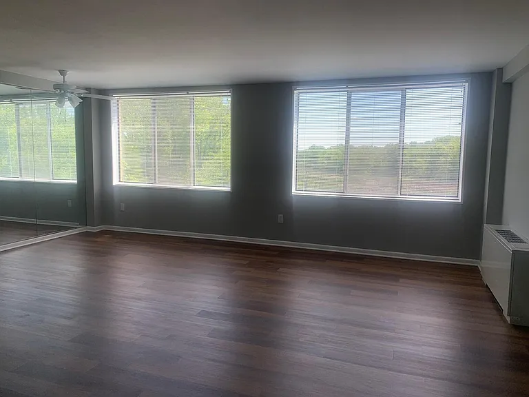 6631 Wakefield Dr — Photo 2