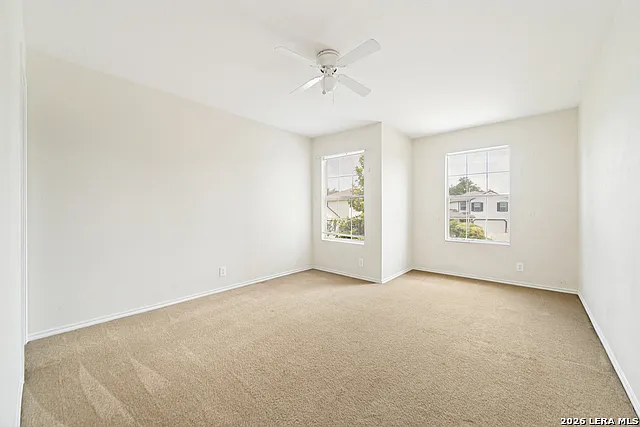 233 Sophia Cir — Photo 7