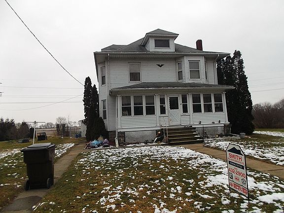 3rd image of 1813 N County Highway 27
