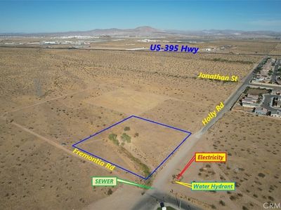 22 Holly Rd, Adelanto, CA, 92301