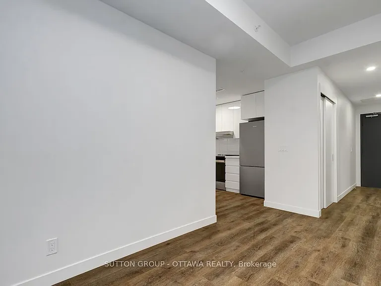 399 Winston Ave #401 — Photo 15