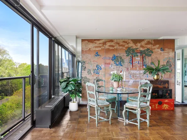 1045 5th Avenue 9B image 3 of 11