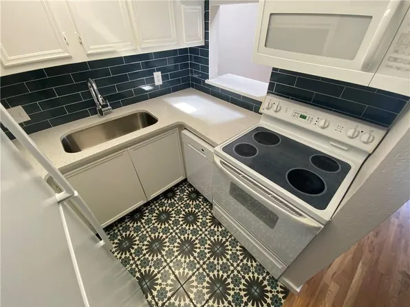 3506 Speedway APT 304, Austin, TX 78705