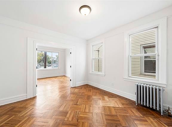 5th image of 143 Roosevelt Ave Floor 1