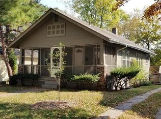 4815 State Line Rd, Kansas City, MO 64112