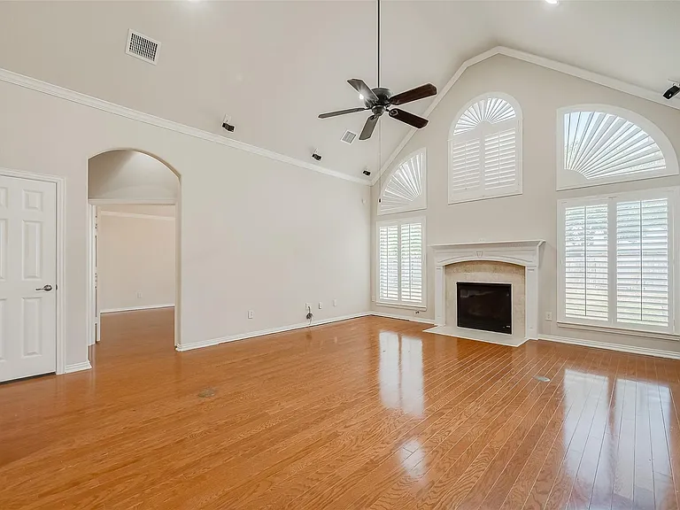 7206 Spring Meadow Ln — Photo 13