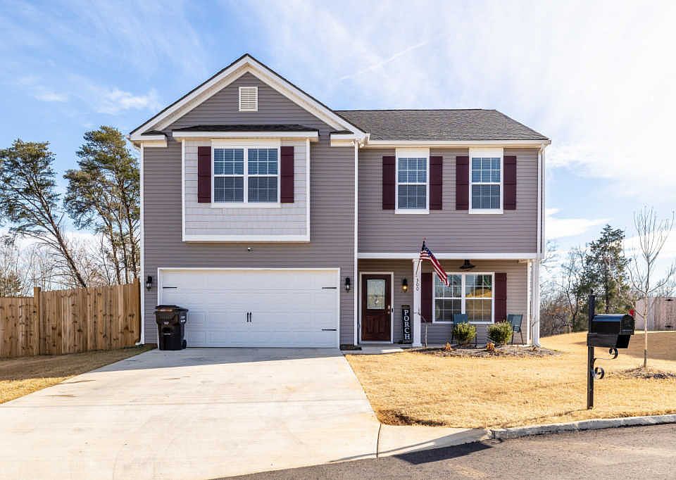 1st image of 300 Gail Ln
