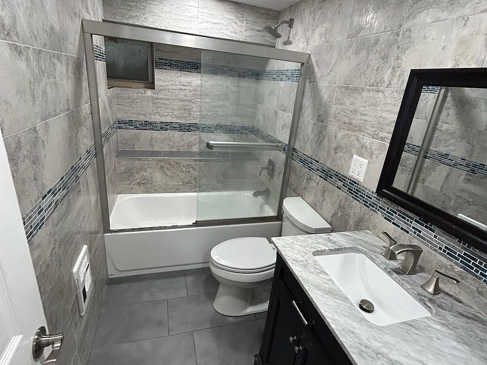 1st image of 33 Alida St Floor 1